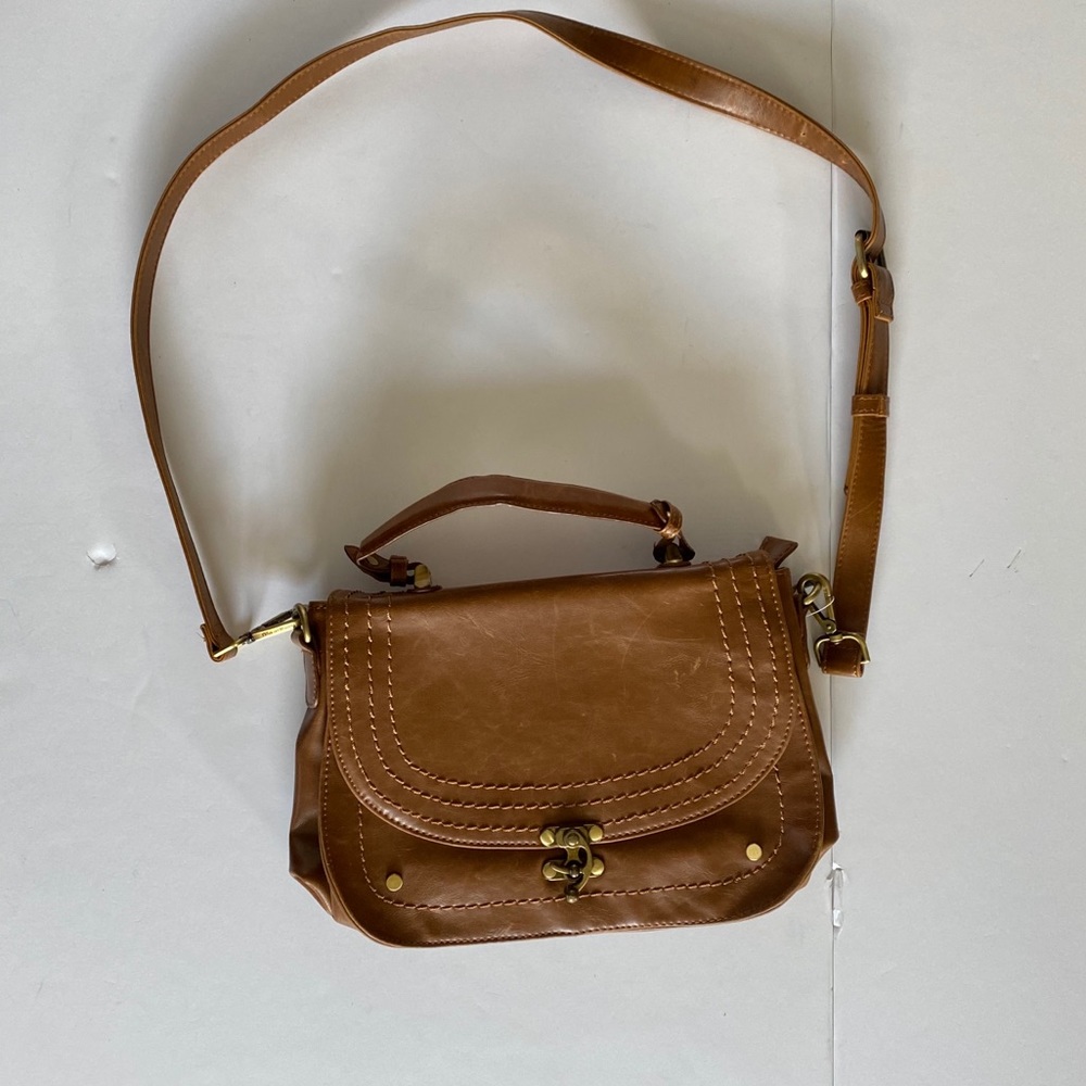 Nila Anthony Vegan Leather apurar Crossbody Brown Saddle